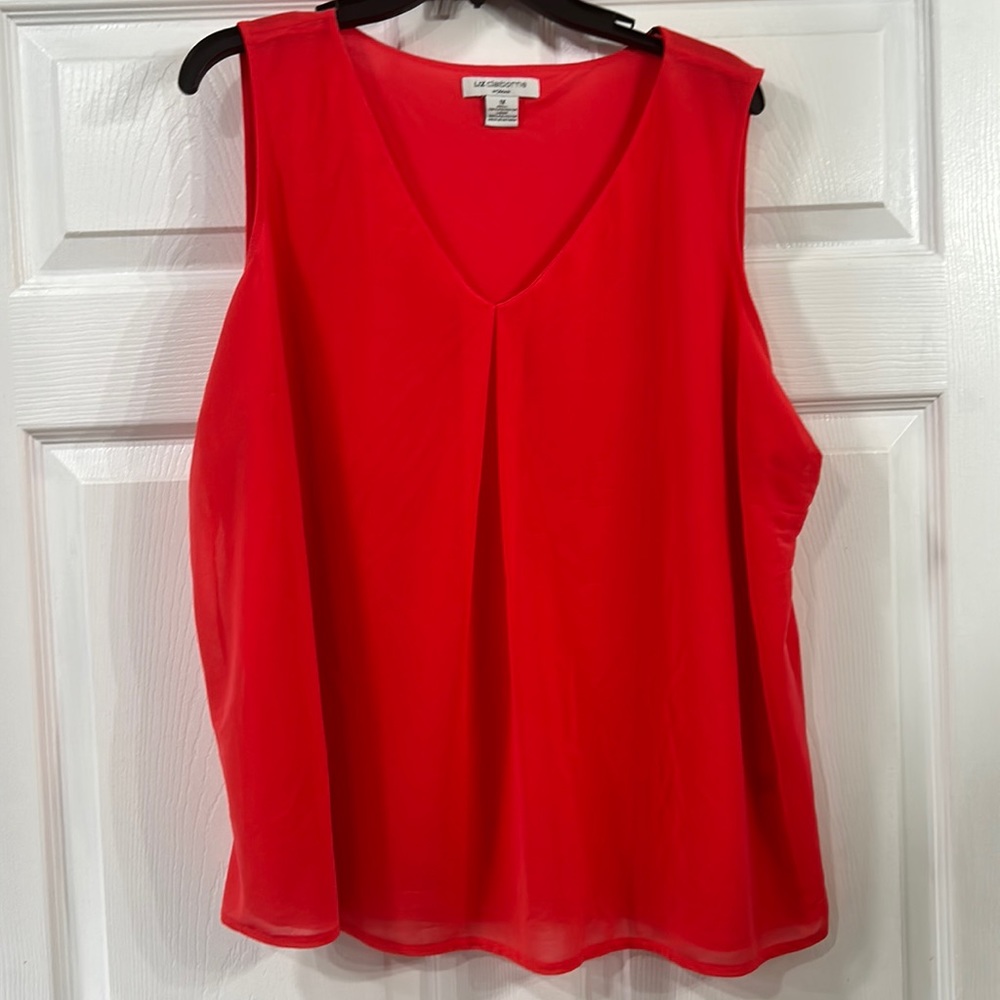 Sleeveless coral top